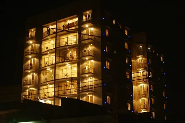 Wimbledon Court, Hill Street, Dehiwala